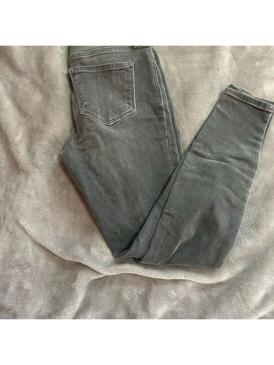 Old Navy Denim - Old Navy Women's built in warm Skinny Jeans in Gray